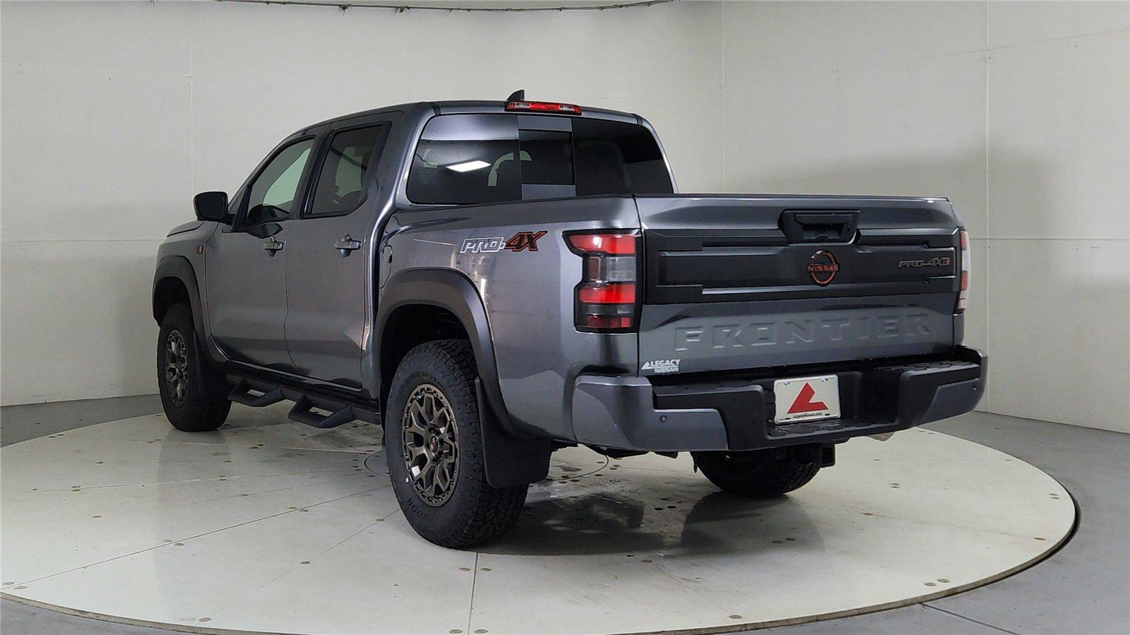 New 2026 Nissan Frontier PRO-4X w/ Pro-4x Convenience Package image 5