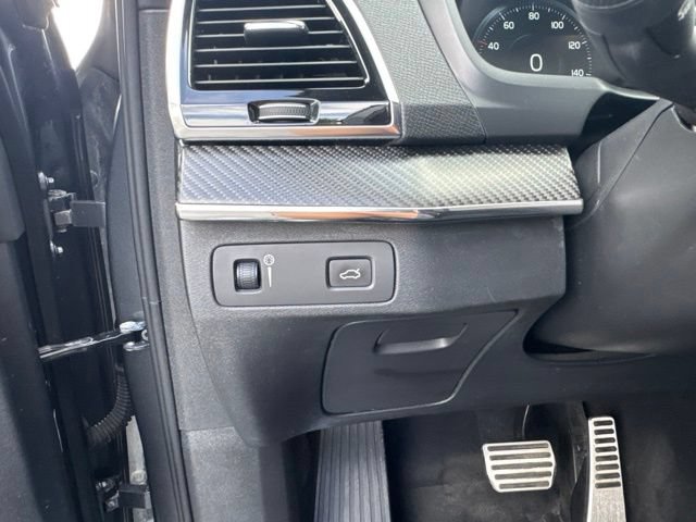 Used 2018 Volvo XC90 T6 R-Design w/ Convenience Package AWD/4WD image 23