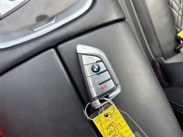 Used 2020 BMW 750i xDrive w/ M Sport Package image 17