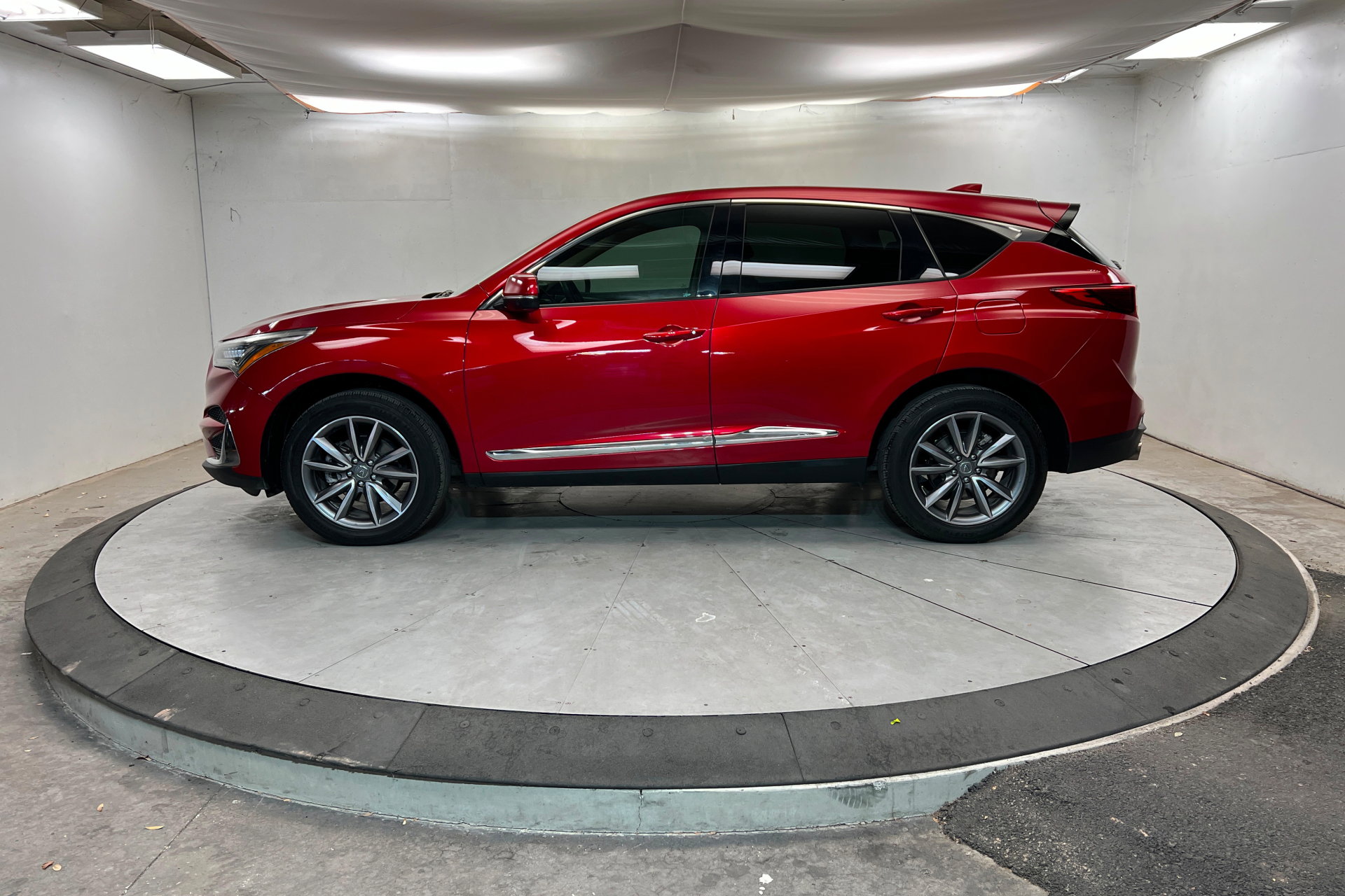 Used 2021 Acura RDX AWD w/ Technology Package image 2