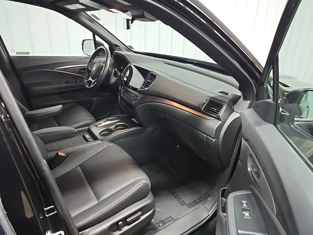 Used 2022 Honda Passport EX-L image 16