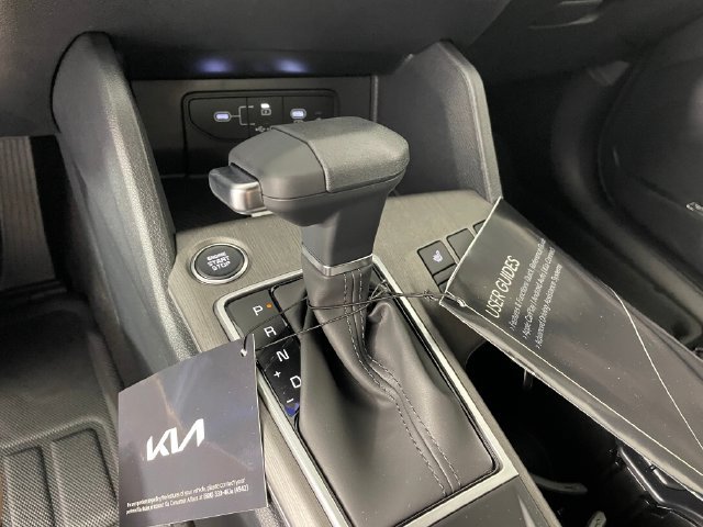 New 2026 Kia Sportage X-Line w/ X-Line Technology Package AWD/4WD image 4