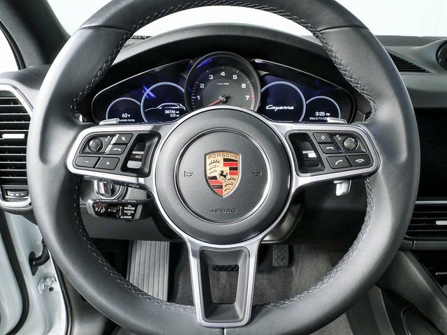 Used 2023 Porsche Cayenne image 10