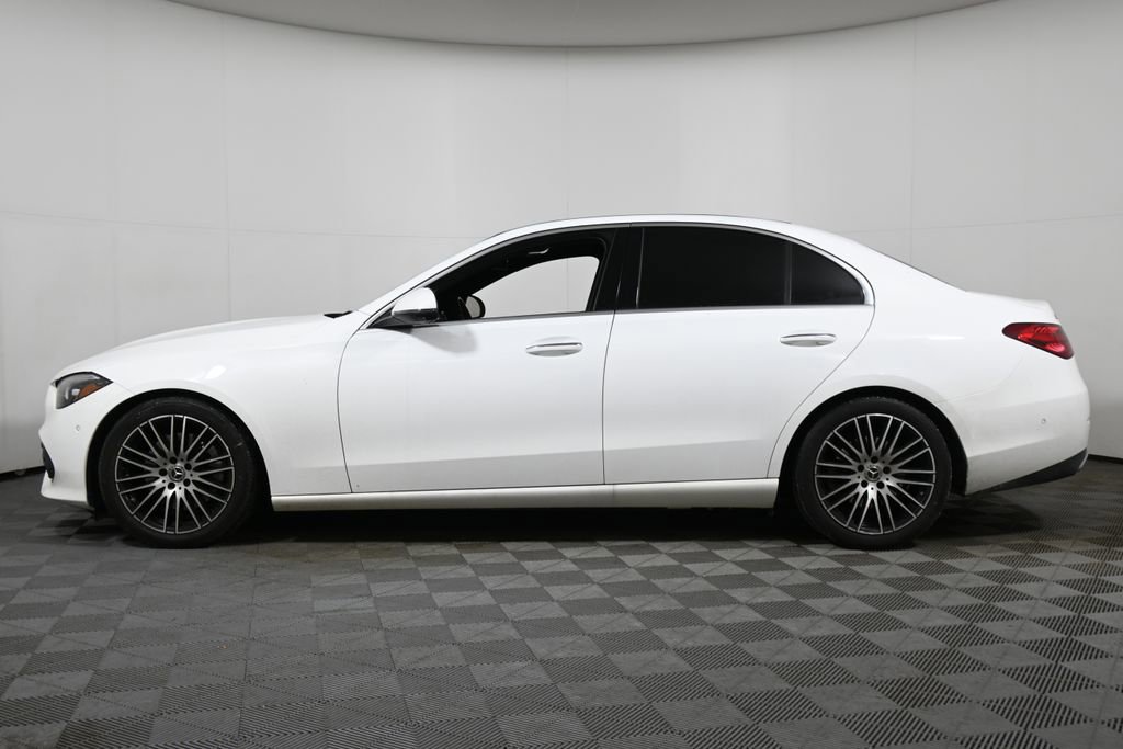 Used 2022 Mercedes-Benz C 300 4MATIC Sedan image 2