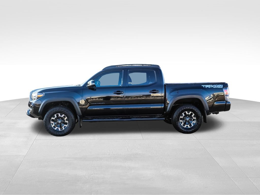 Used 2023 Toyota Tacoma TRD Off-Road w/ TRD Premium Off Road Package image 2