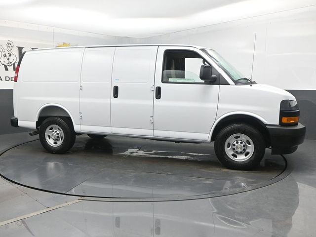 New 2026 Chevrolet Express 2500 image 1