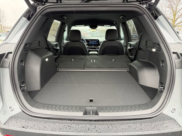 New 2026 Chevrolet Equinox RS w/ Convenience Package III AWD/4WD image 37
