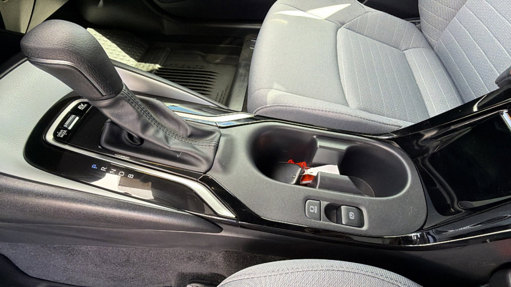 Certified 2025 Toyota Corolla SE w/ Convenience Package image 13