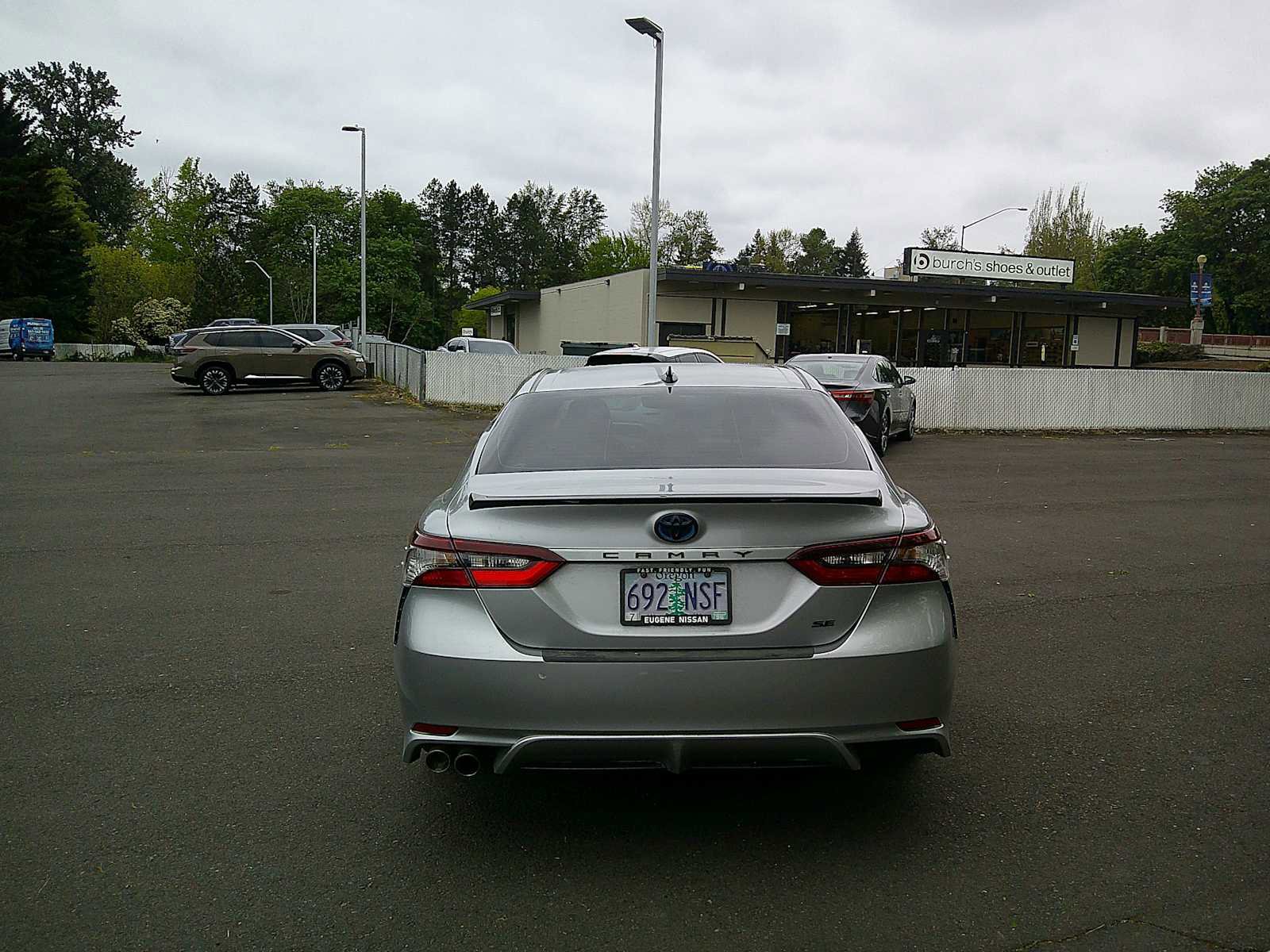 Used 2022 Toyota Camry SE FWD image 4