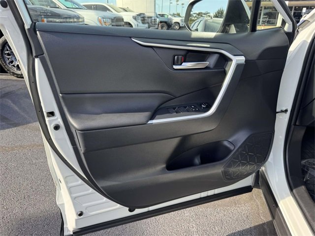 Used 2022 Toyota RAV4 SE w/ SE Grade Weather Package image 13