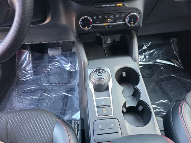 Used 2025 Ford Escape ST-Line image 22