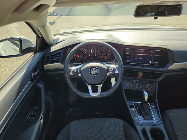 Used 2021 Volkswagen Jetta SE image 22