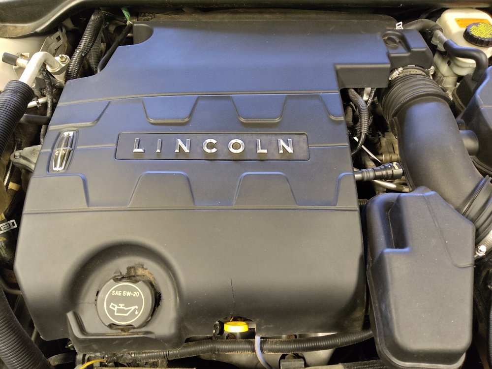 Used 2014 Lincoln MKS FWD image 30