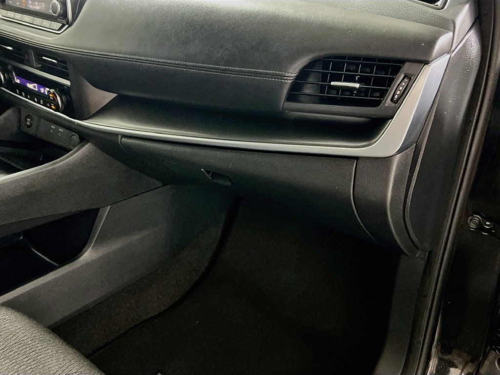 Used 2024 Nissan Rogue SV AWD/4WD image 31