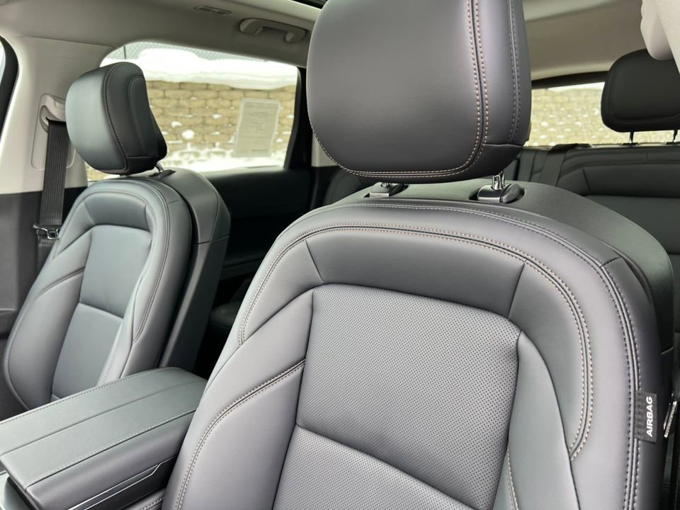 New 2026 Lincoln Nautilus Premier w/ Equipment Group 102A AWD/4WD image 11