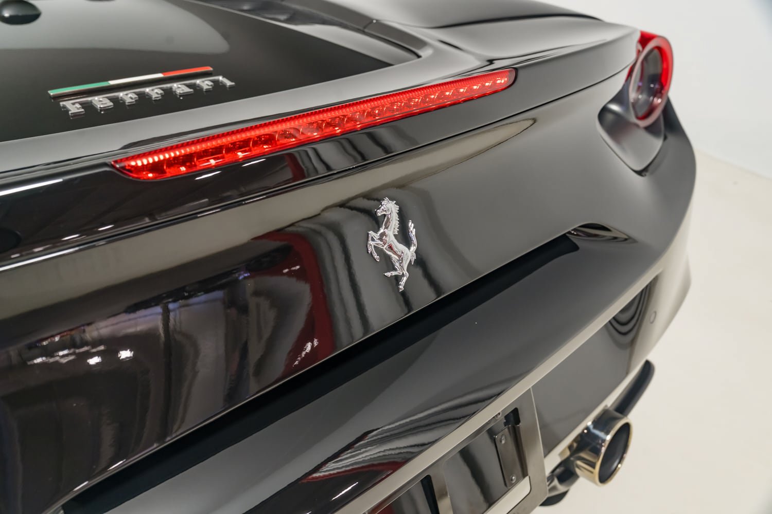 Certified 2018 Ferrari 488 Spider RWD image 54