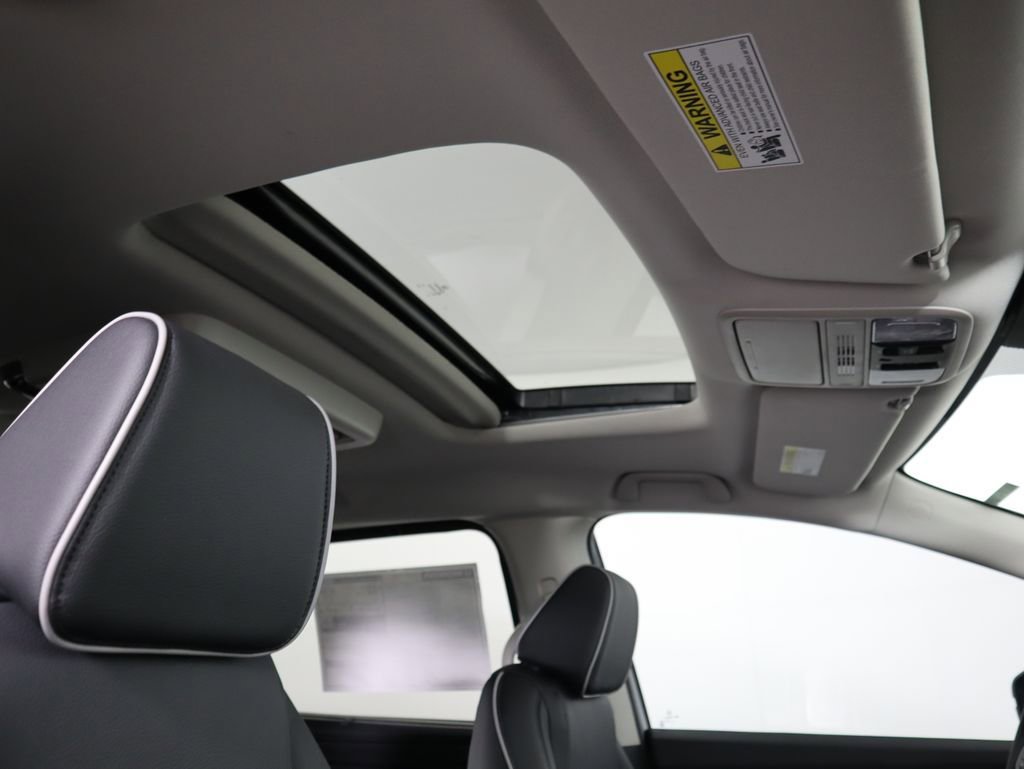 New 2026 Honda Odyssey Touring image 19