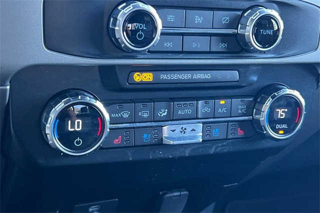 Used 2022 Ford F250 Lariat w/ Black Appearance Package image 23