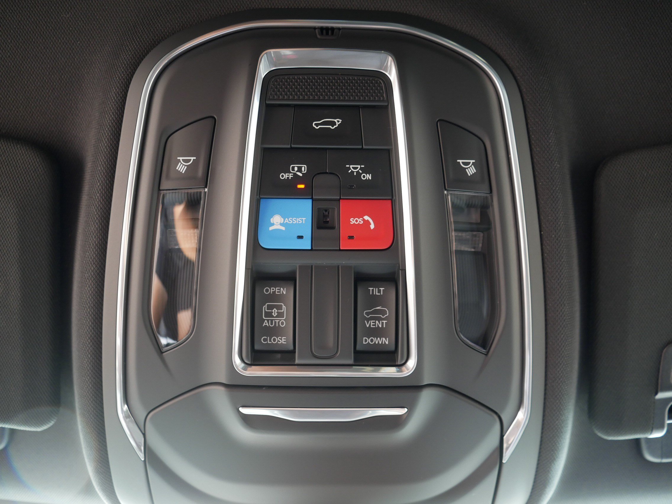 Used 2023 Jeep Grand Cherokee L Laredo AWD/4WD image 34