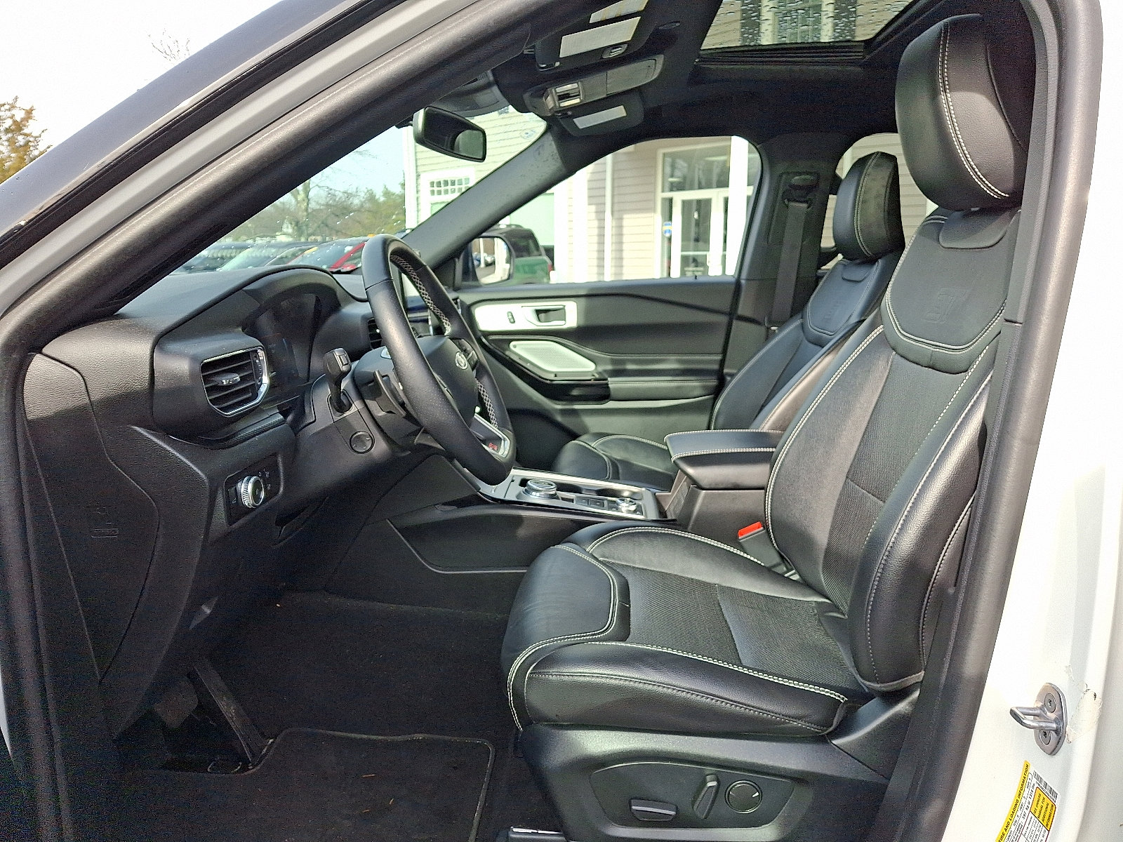 Used 2023 Ford Explorer ST w/ Equipment Group 401A image 15