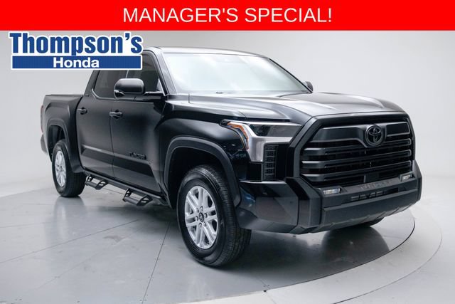 Used 2025 Toyota Tundra SR5 w/ SR5 Convenience Package AWD/4WD image 1
