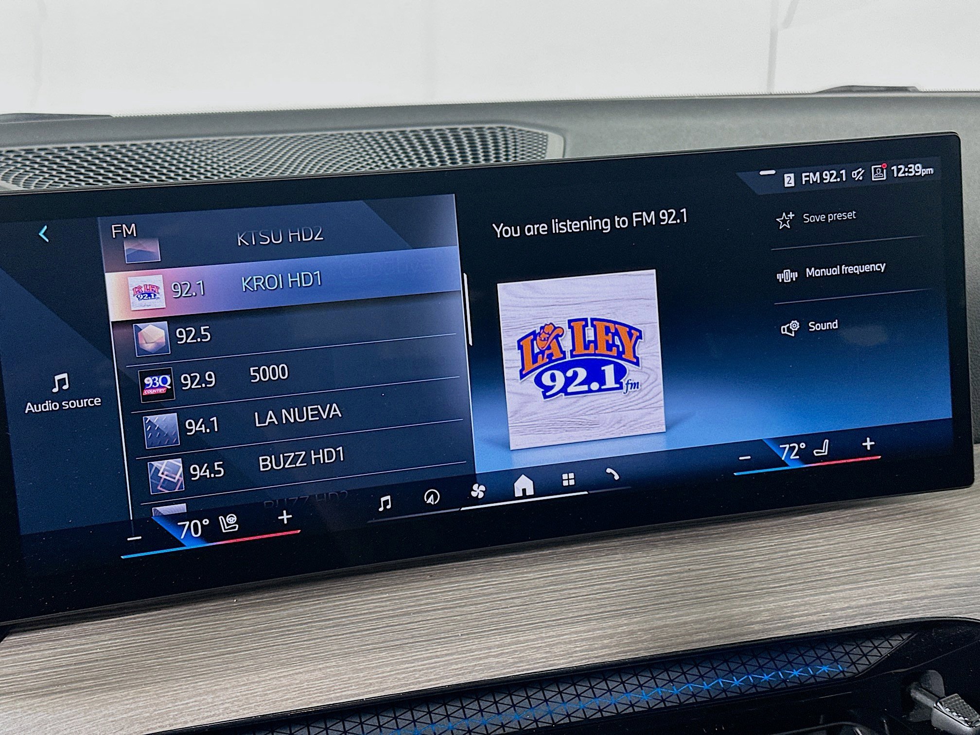 Used 2025 BMW i4 eDrive40 image 21