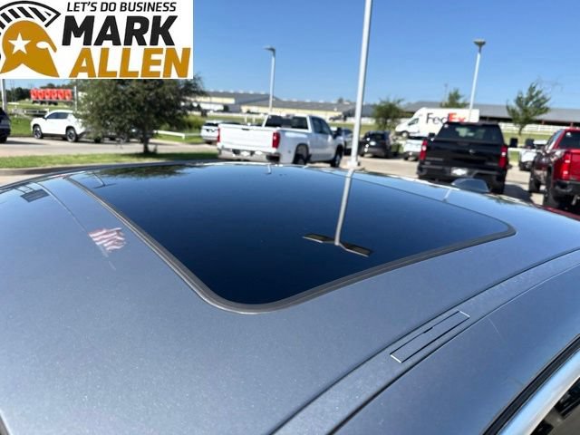 Used 2024 BMW 330i Sedan w/ Convenience Package RWD image 8