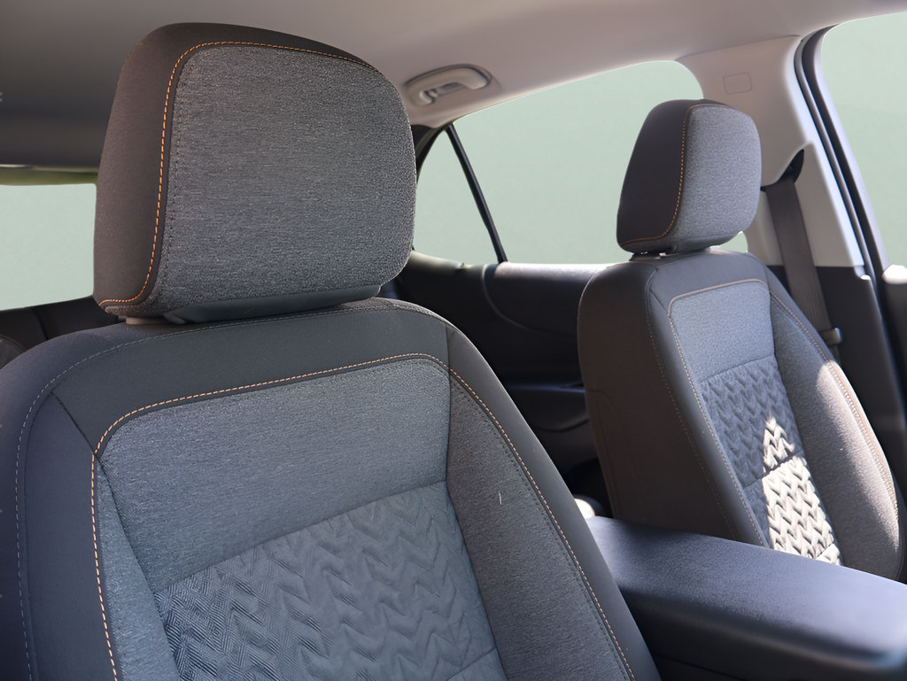 Used 2024 Chevrolet Equinox LT w/ LPO, Floor Liner Package AWD/4WD image 18