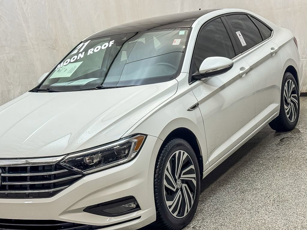 Used 2021 Volkswagen Jetta SEL Premium image 5