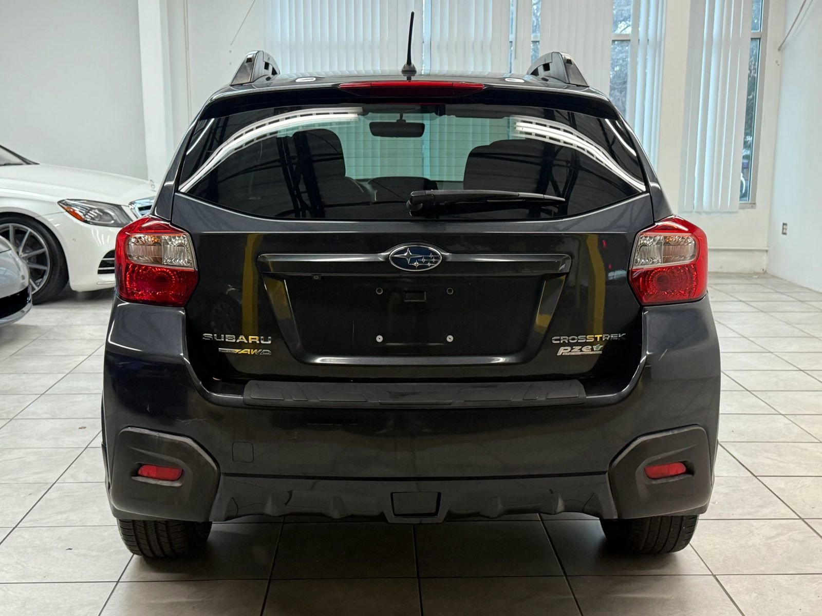 Used 2017 Subaru Crosstrek 2.0i Premium image 8