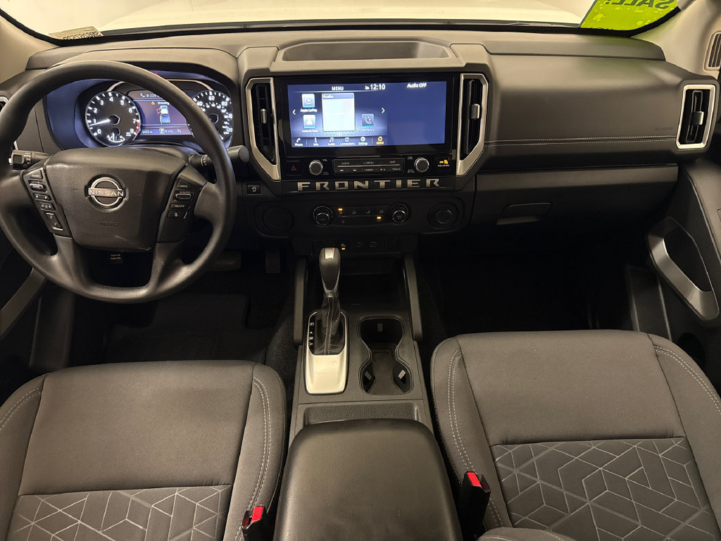 Used 2025 Nissan Frontier SV RWD image 12
