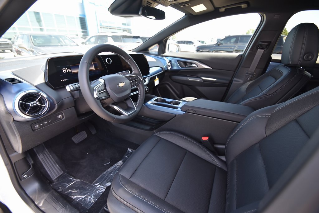 New 2025 Chevrolet Equinox EV LT image 10