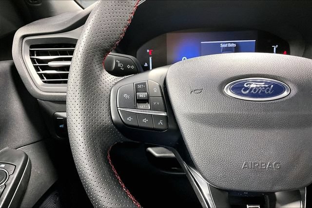Used 2024 Ford Escape ST-Line w/ Tech Pack #1 AWD/4WD image 11