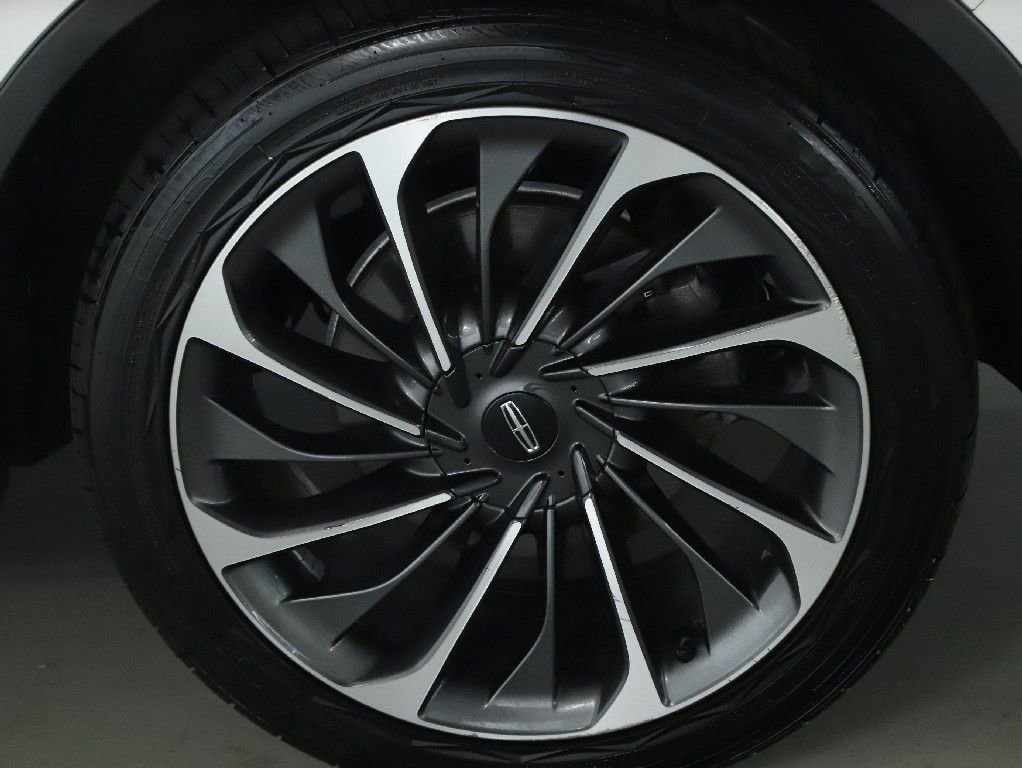 Used 2020 Lincoln Aviator Reserve w/ Equipment Group 201A image 38