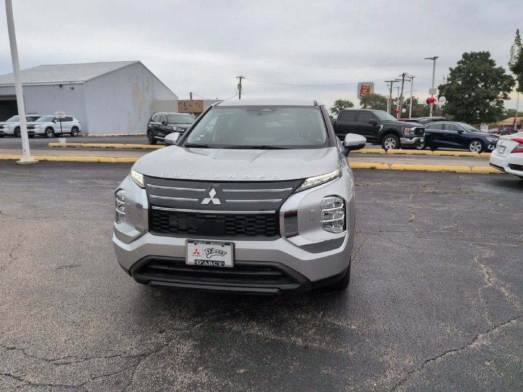 New 2026 Mitsubishi Outlander ES AWD/4WD image 18