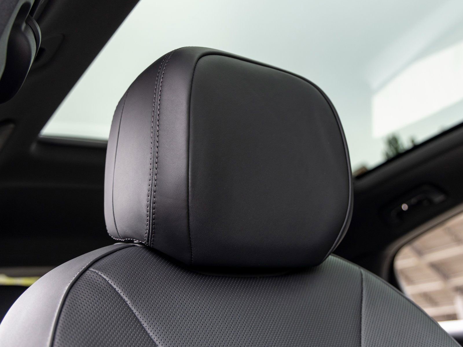 New 2026 Porsche Cayenne Coupe image 55