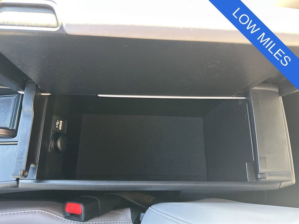 Used 2025 Lexus UX 300h FWD image 19