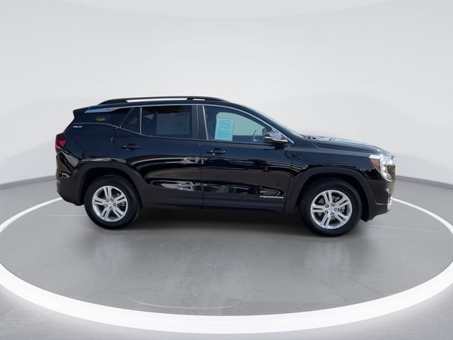 Used 2022 GMC Terrain SLE w/ Driver Convenience Package AWD/4WD image 9
