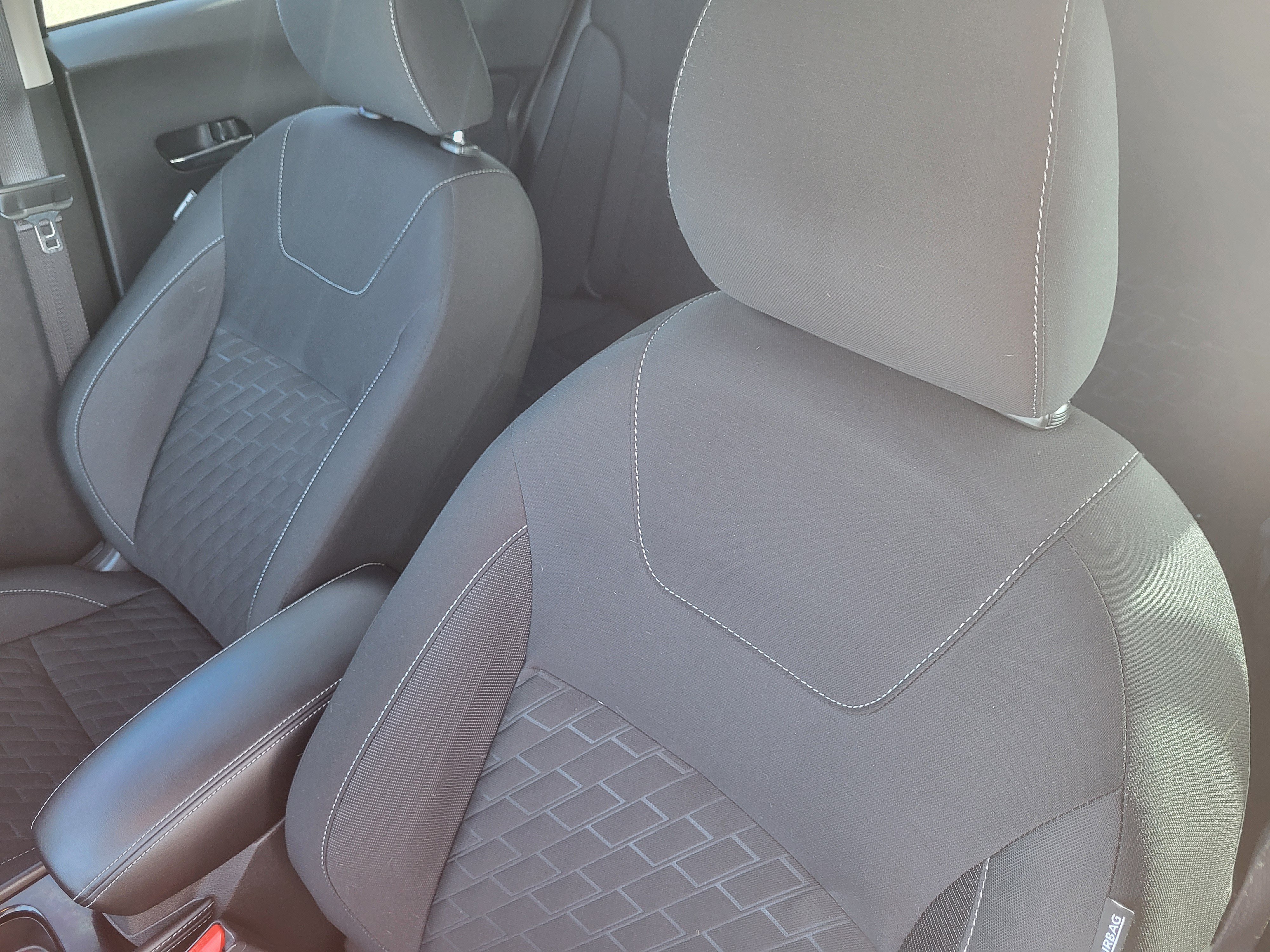 Certified 2023 Nissan Kicks SV FWD image 23