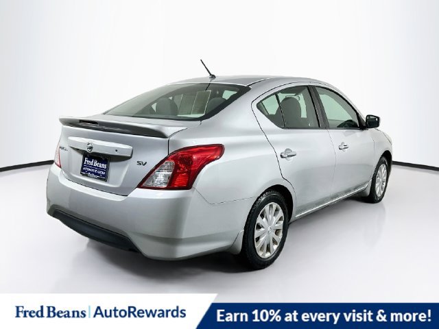 Used 2018 Nissan Versa SV FWD image 9