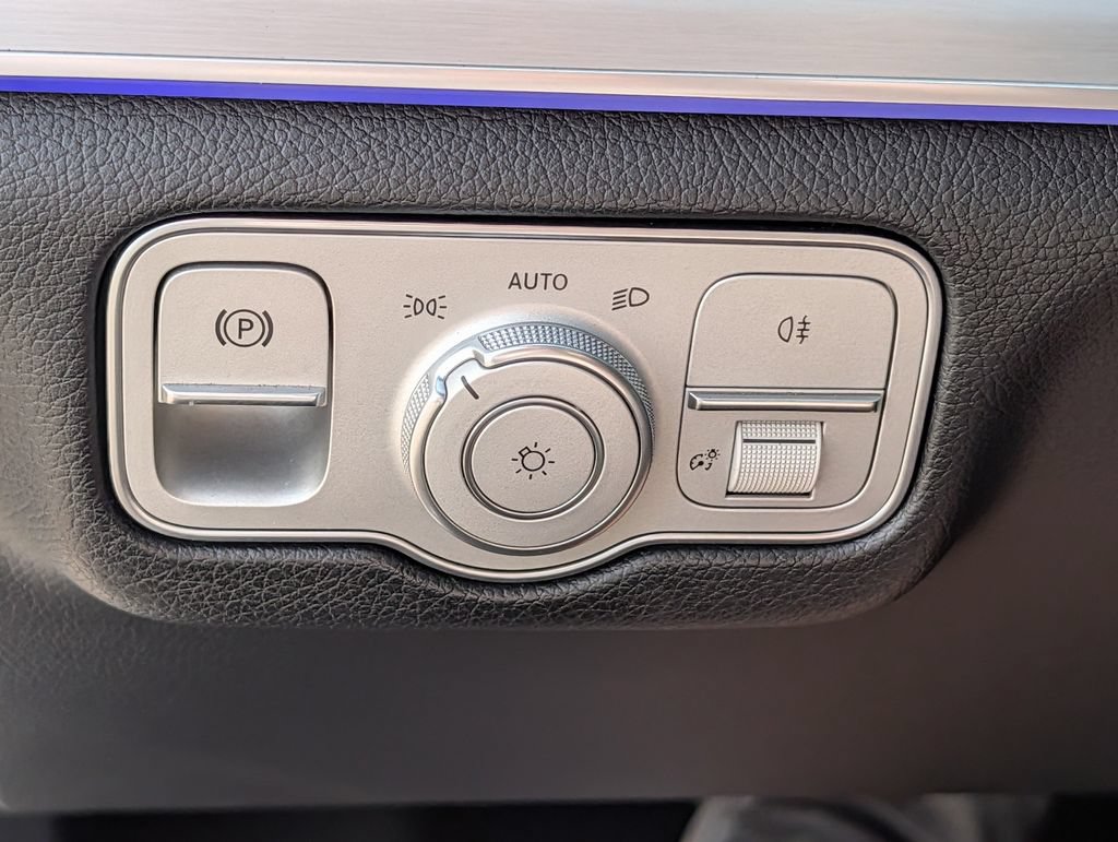 Used 2024 Mercedes-Benz GLE 350 4MATIC image 24