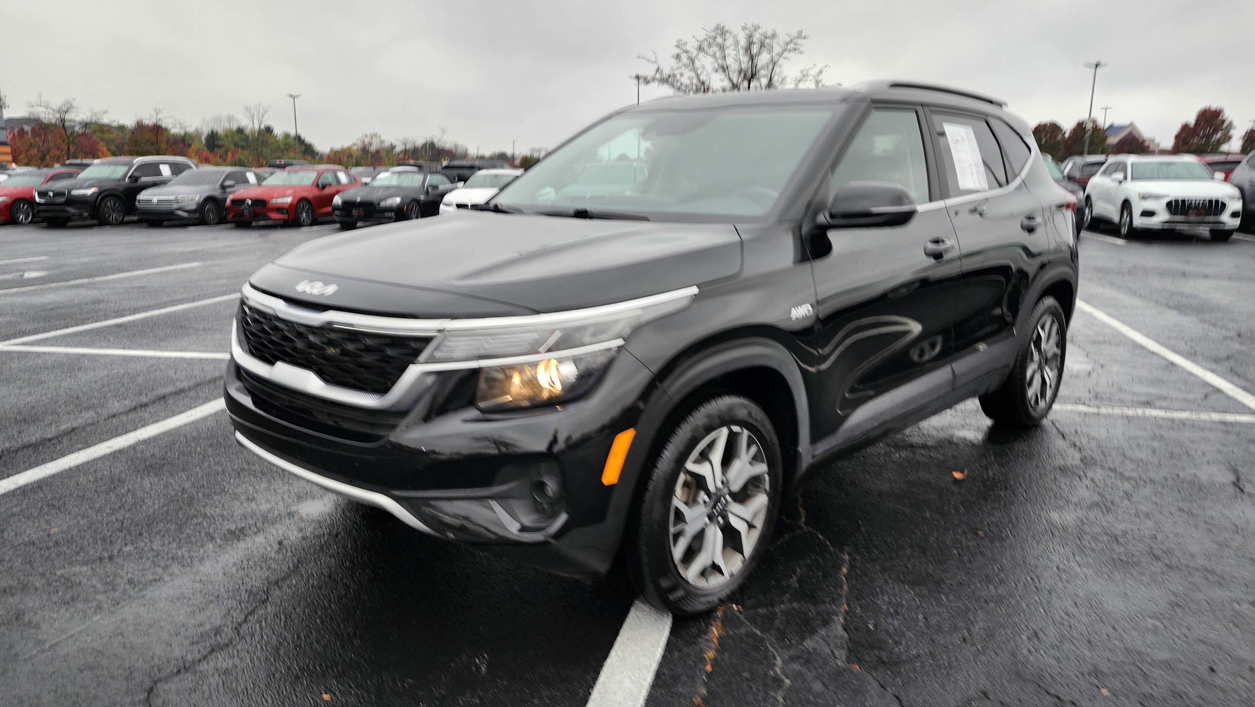 Used 2023 Kia Seltos EX image 7