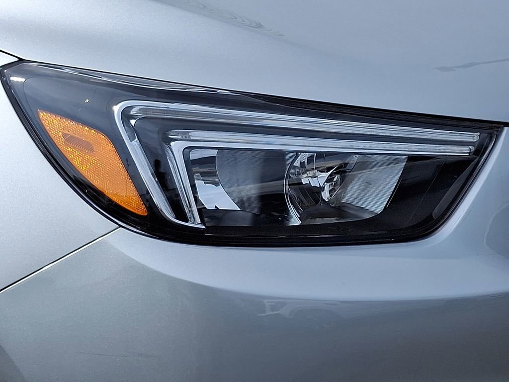 Certified 2022 Buick Encore Preferred w/ Safety Package image 12