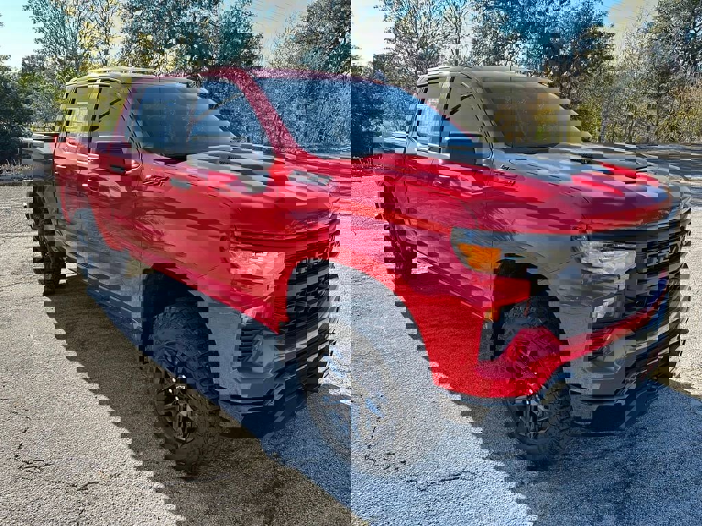 New 2026 Chevrolet Silverado 1500 Custom Trail Boss w/ Dark Appearance Package image 7