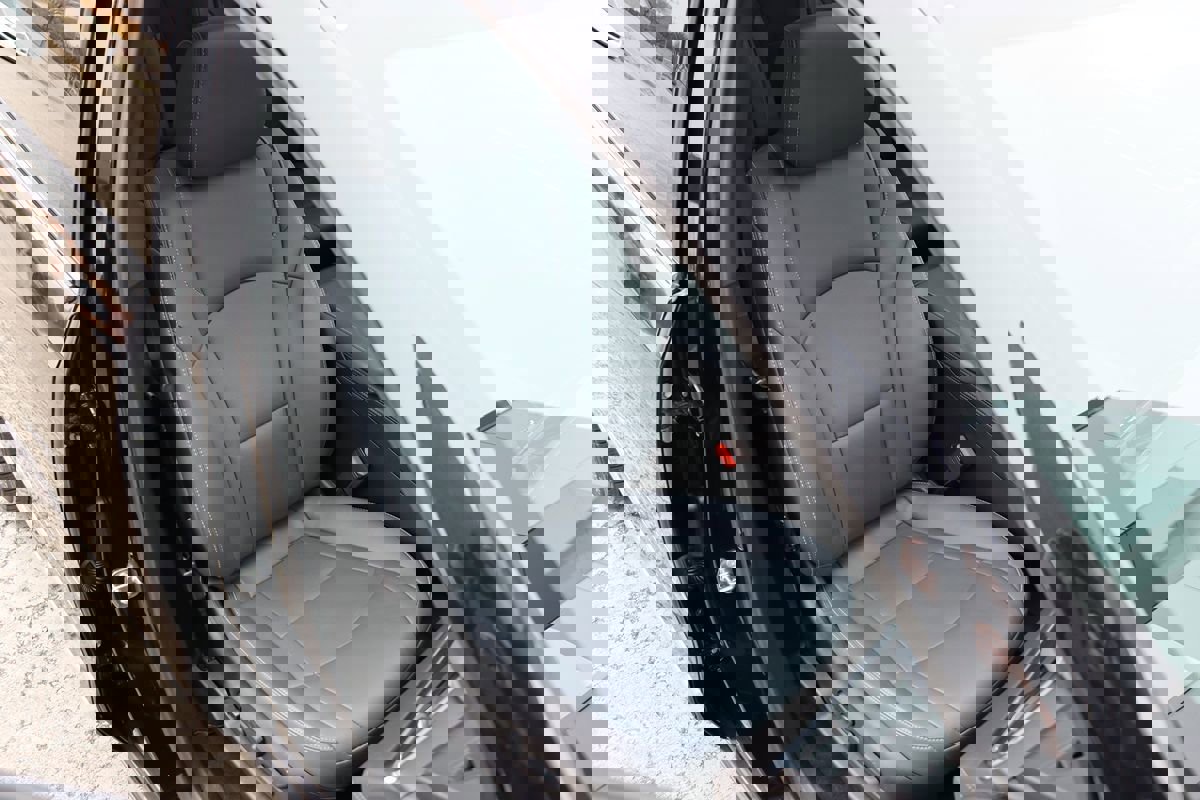 Used 2022 Buick Enclave Premium w/ Experience Buick Package image 34