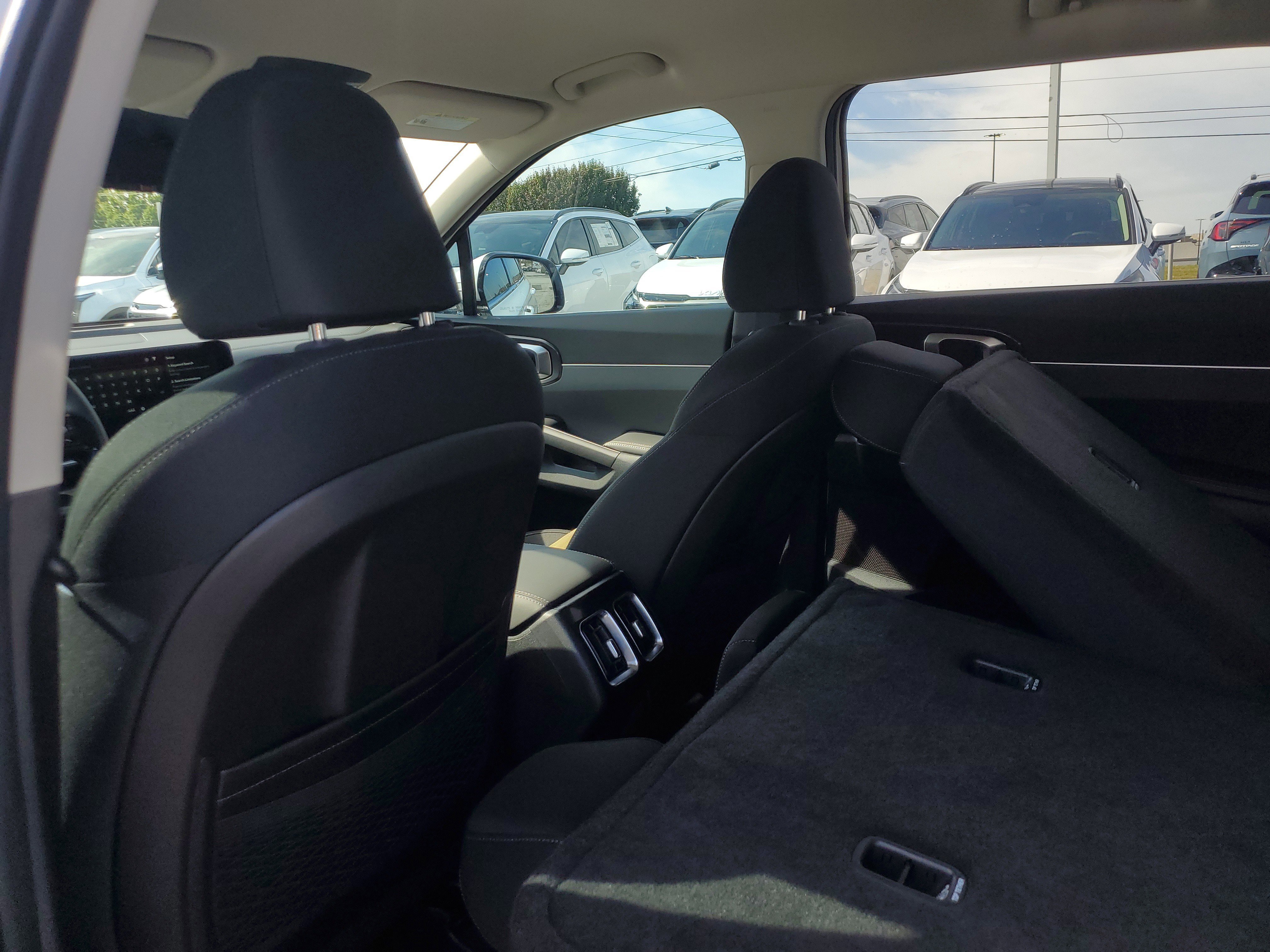 New 2026 Kia Sorento LX image 11