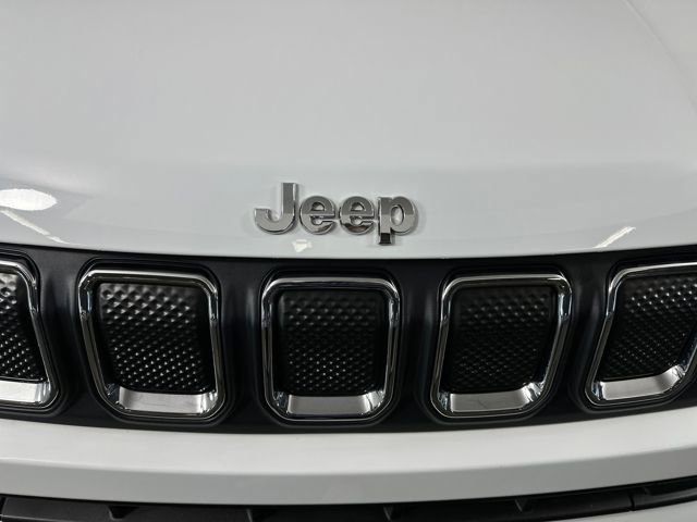 Used 2022 Jeep Compass Latitude w/ Convenience Group image 9