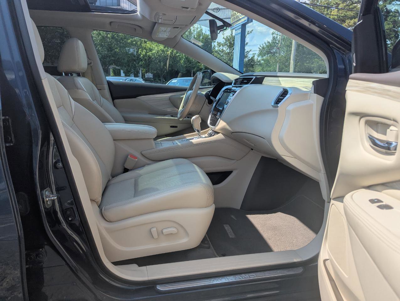 Used 2016 Nissan Murano Platinum w/ Platinum Technology Package AWD/4WD image 35