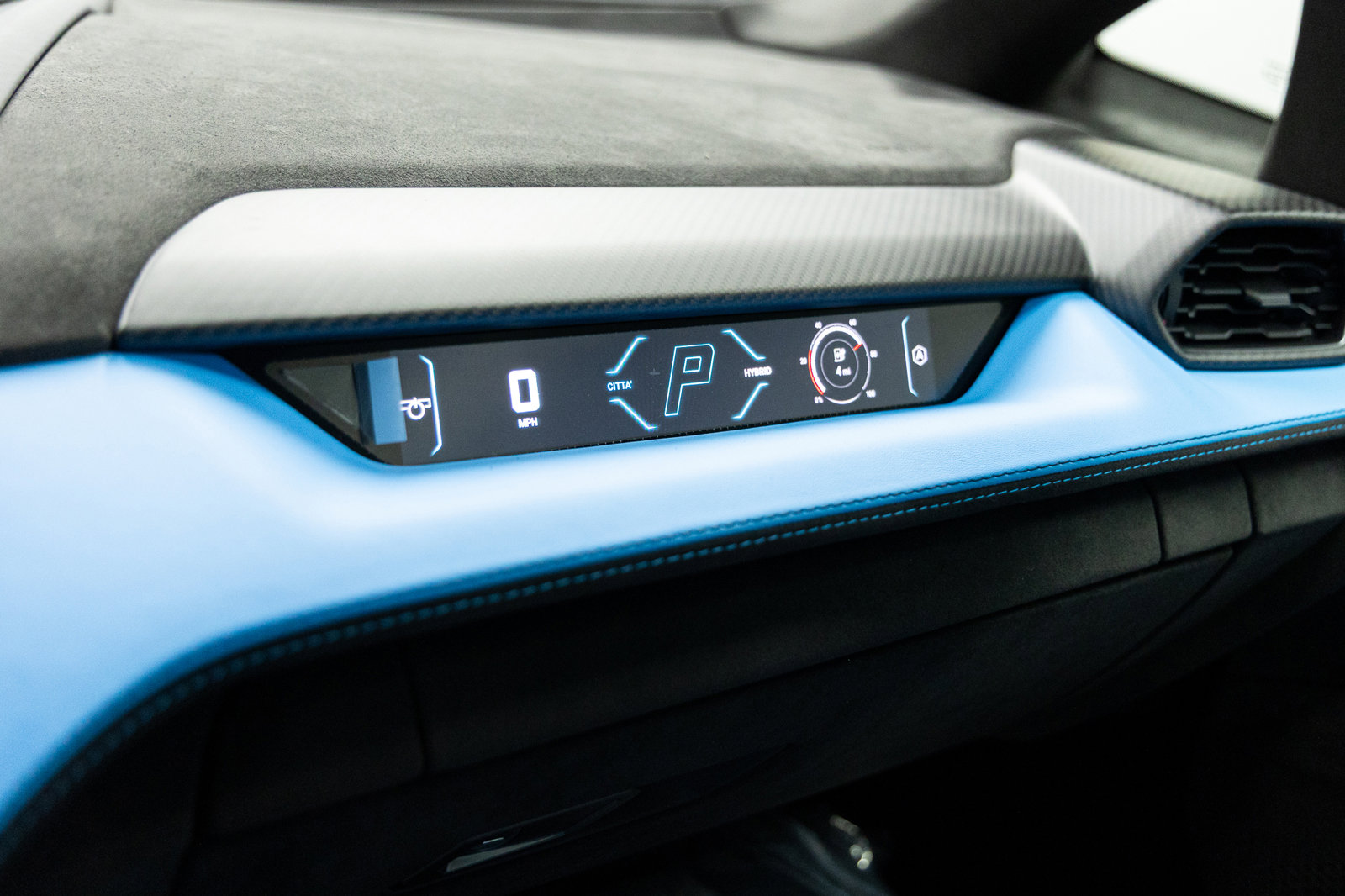 Used 2025 Lamborghini Revuelto image 38