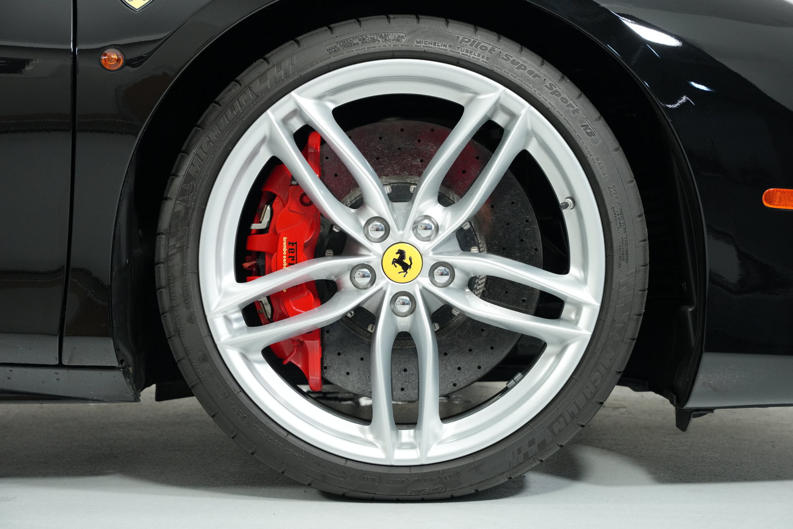 Certified 2017 Ferrari 488 Spider RWD image 18